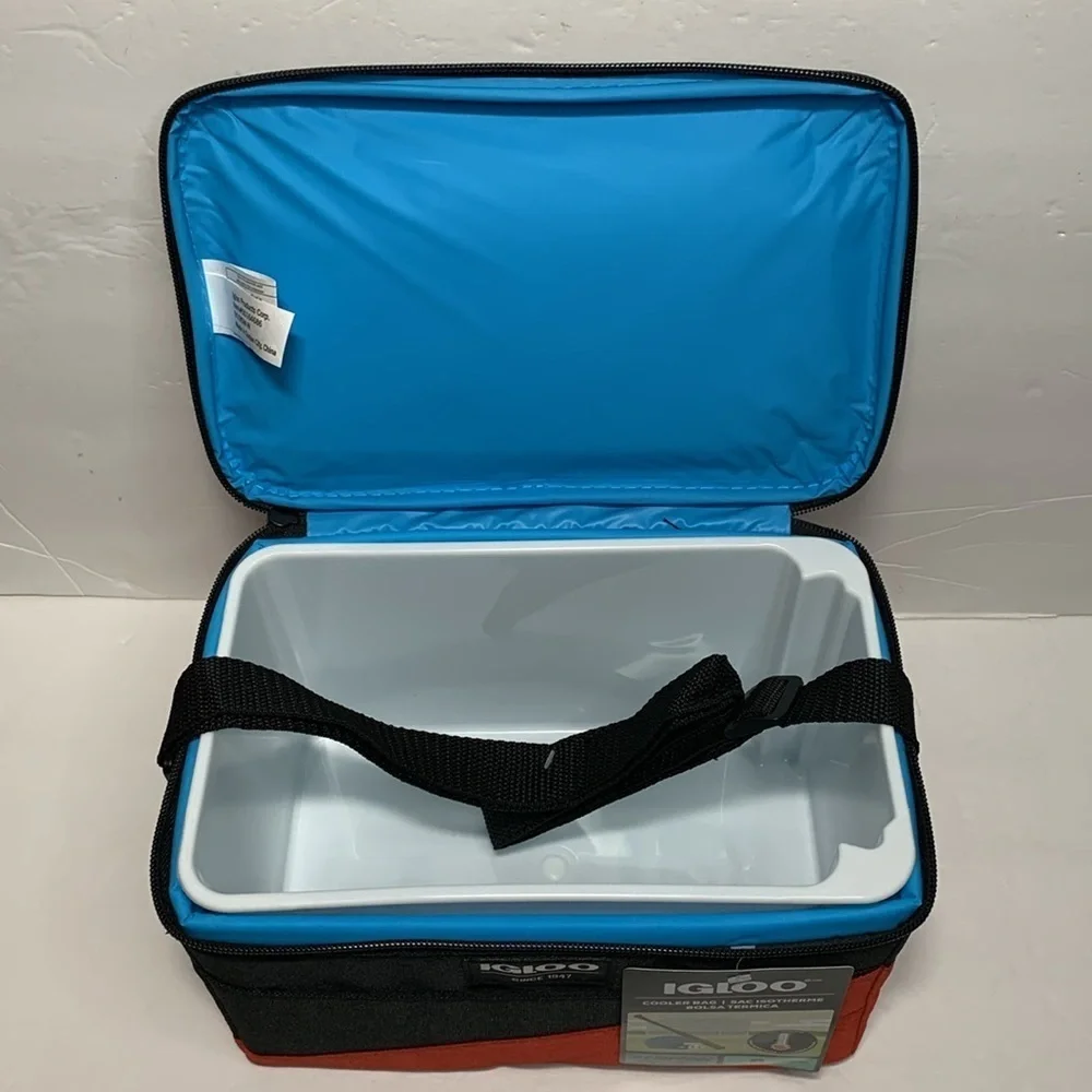 Igloo Insulated 6 Can Hard Liner Square Cooler Bag NWT